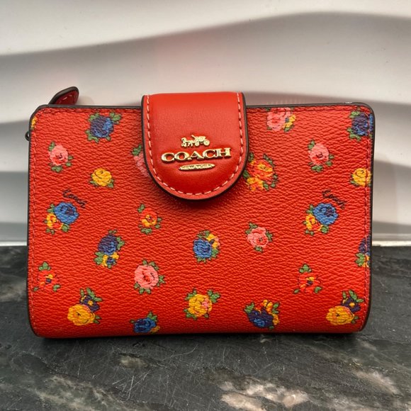 COACH Medium Corner Zip Wallet Mini Vintage Rose Print Red Outlet NWOT
